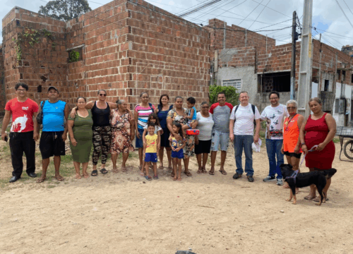 Cendhec e Selavip visitam assentamentos no Recife em dia de diálogos com moradores